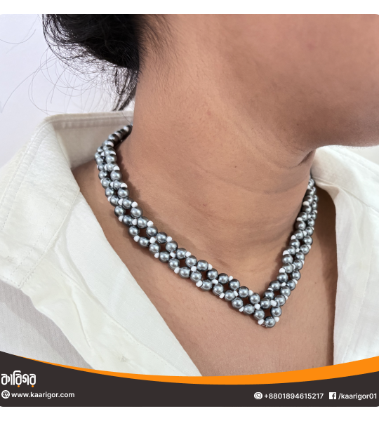 V-Shaped Beaded Choker