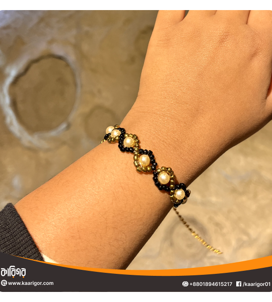 Black and Golden Beaded Bracelet